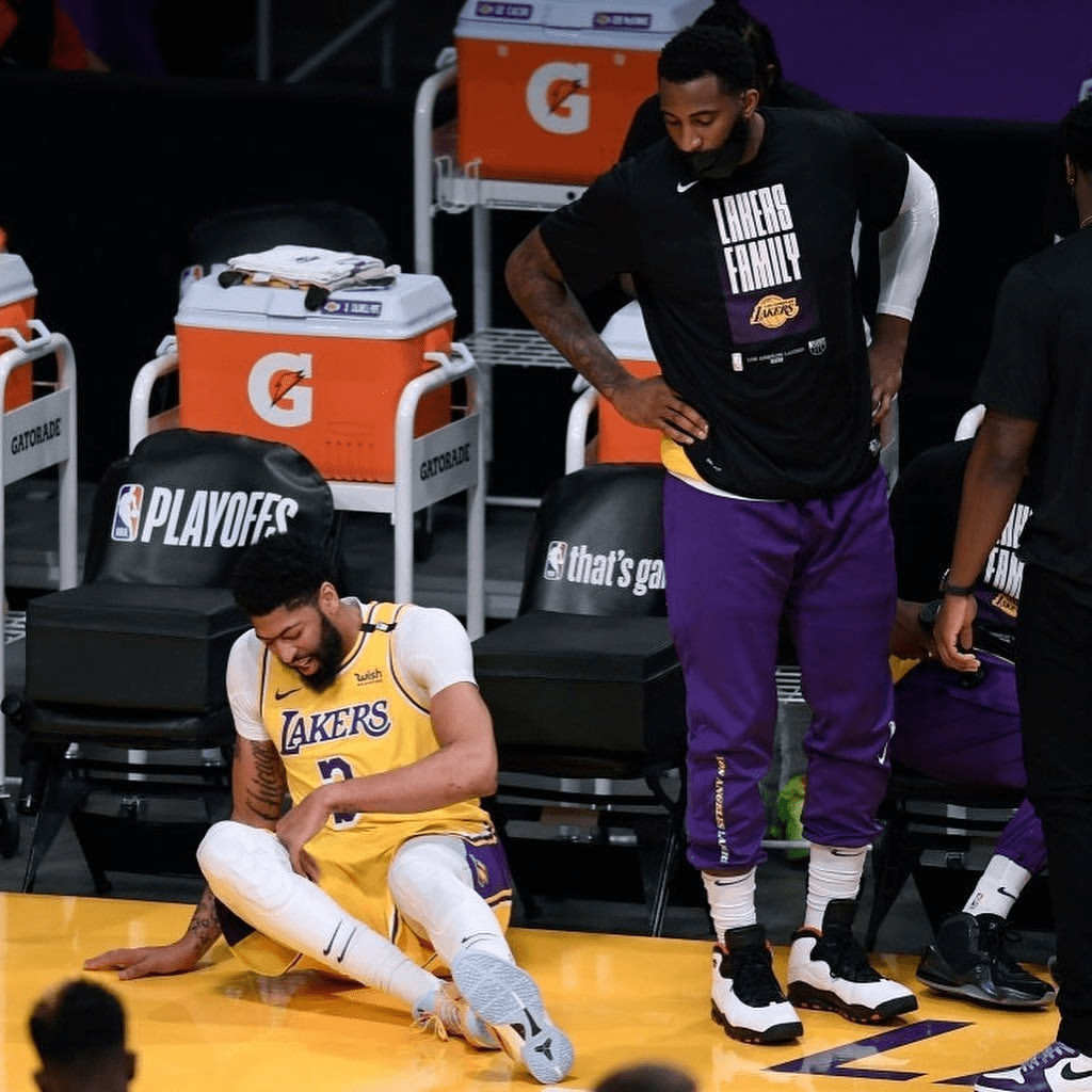 世锦赛半决赛激情夜！浓眉里突外投，北京首钢爆冷武汉三镇的简单介绍