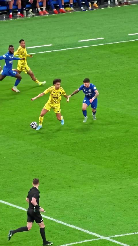  阿森纳青年球员一场比赛进10球是谁 