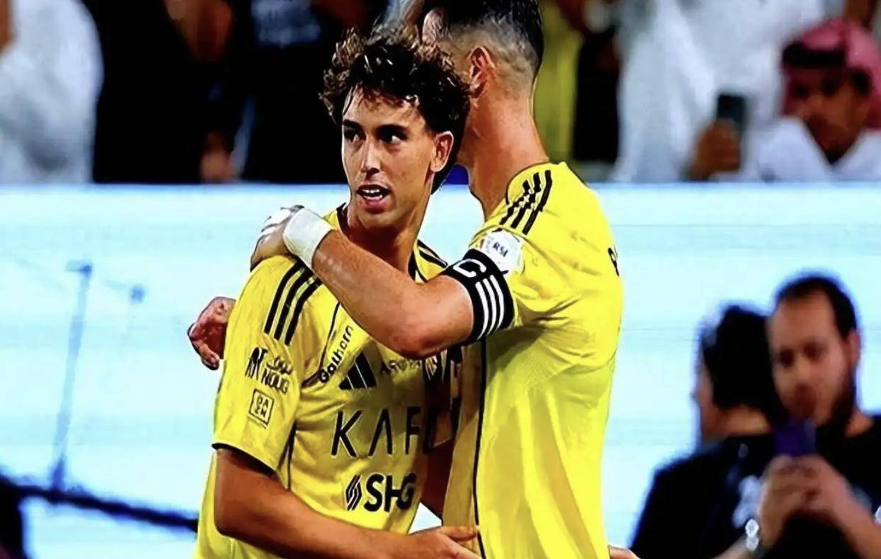  阿森纳青年球员一场比赛进10球是谁 